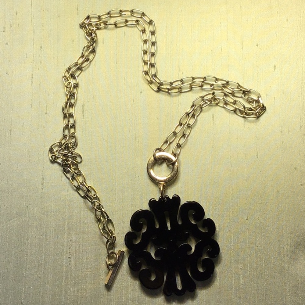 ZENZII boutique necklace